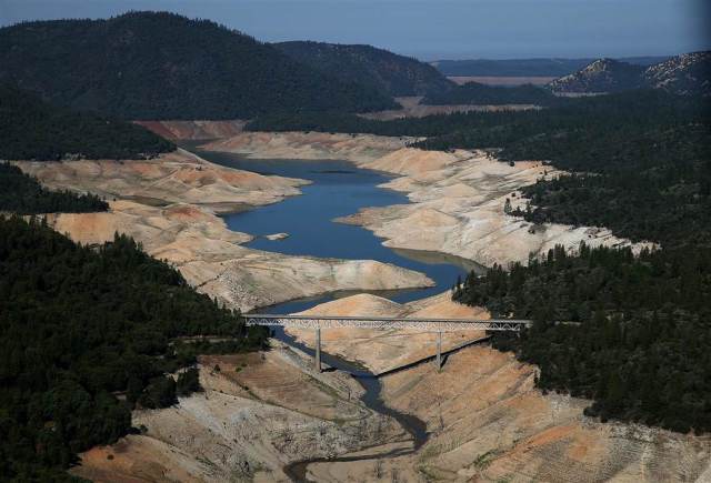 Lake Oroville_California Drought Example