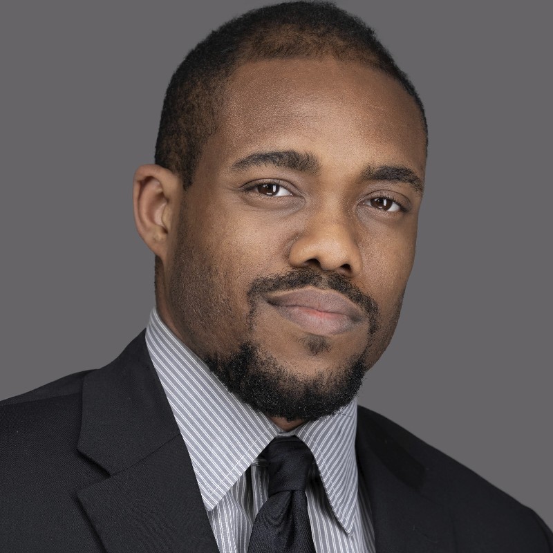 Andrew Hollis headshot