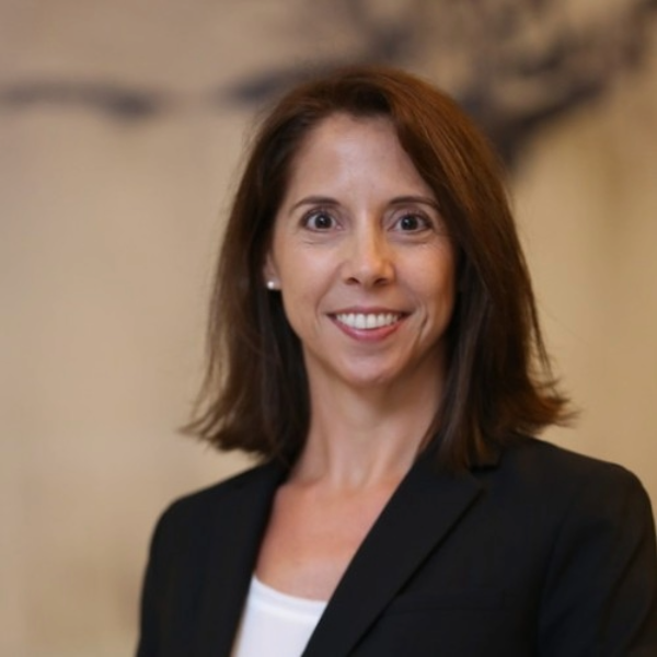 Lora Shrake headshot