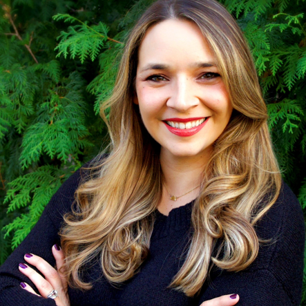 Headshot of Vicky Bruce